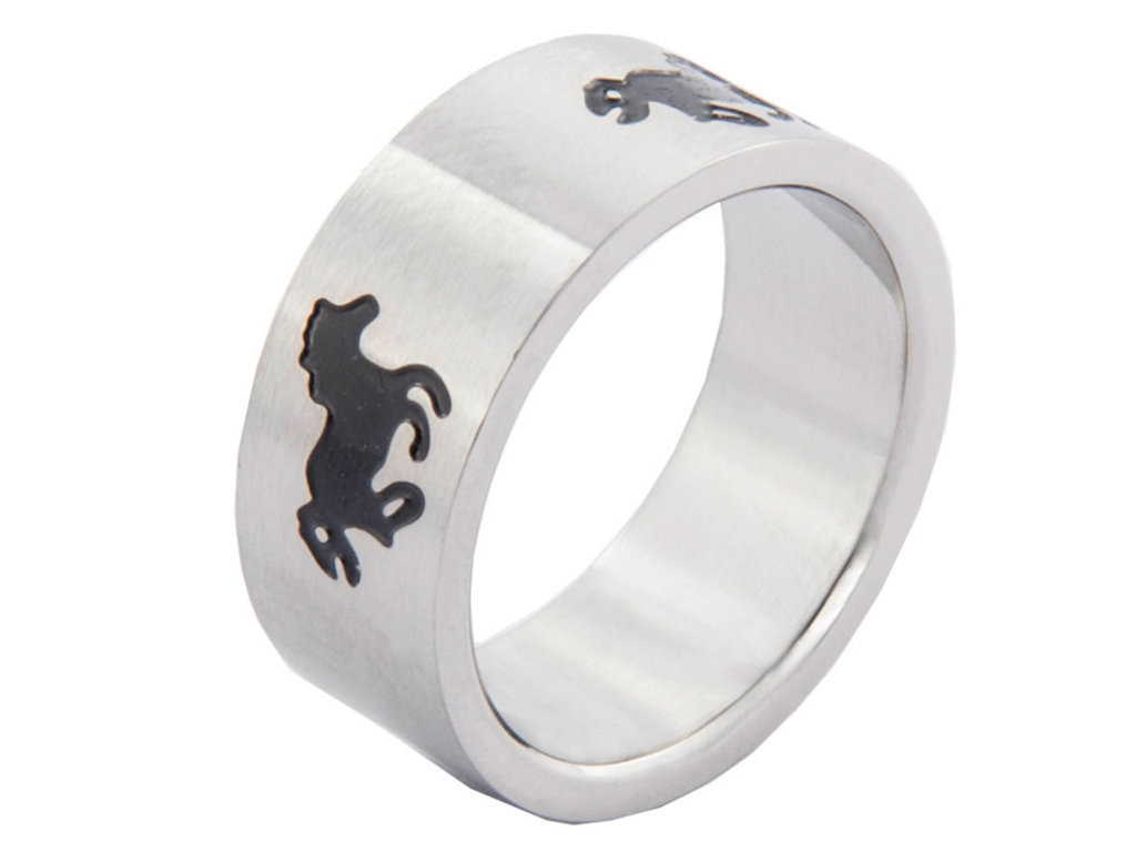 Ring With Black Horses